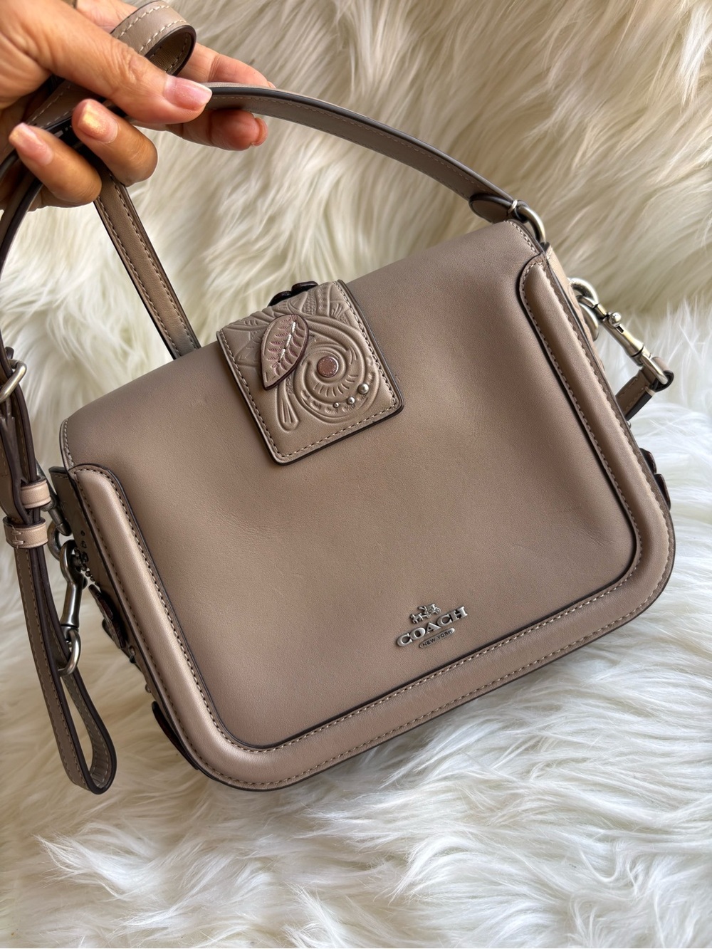 COACH Page 27 - S1781 - Stone Western Tooled + Tea Rose - Picture 7 of 12